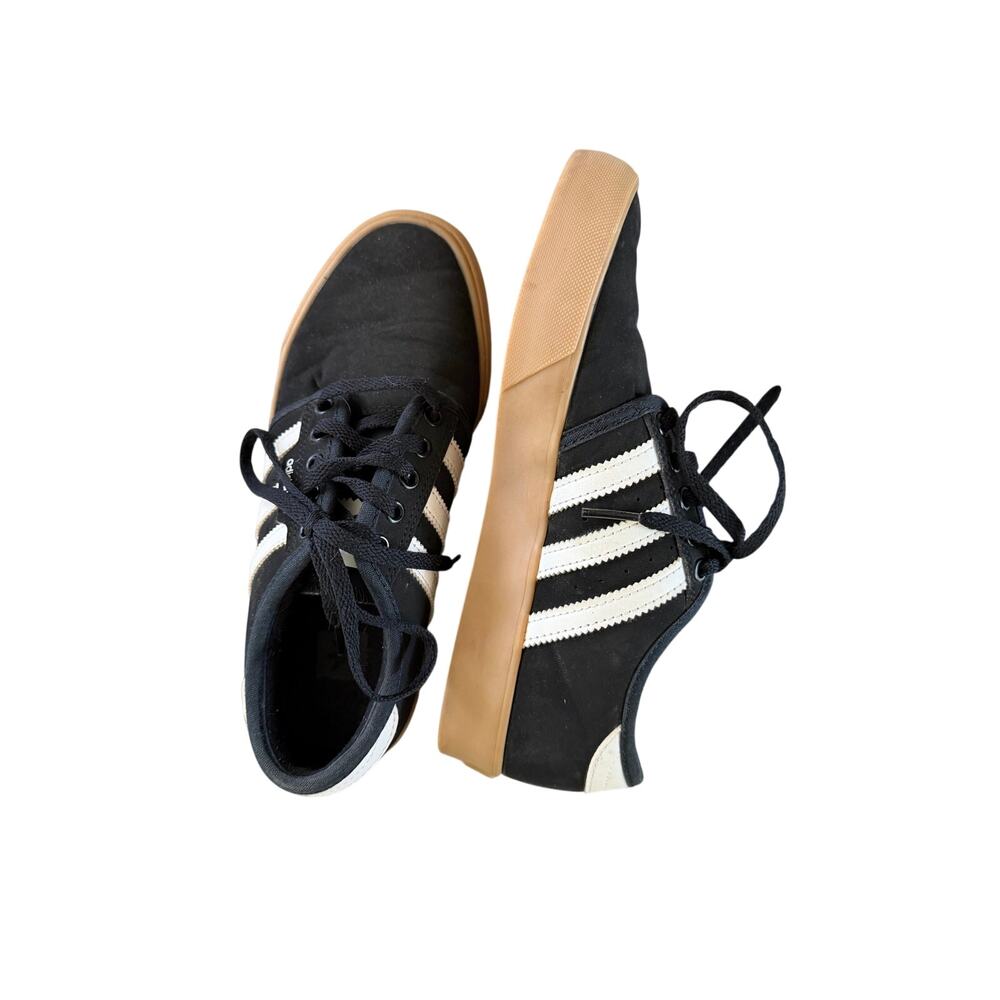 Adidas Seeley Black XT Sneakers with Gum Sole Women Size 6, Kids Size 4